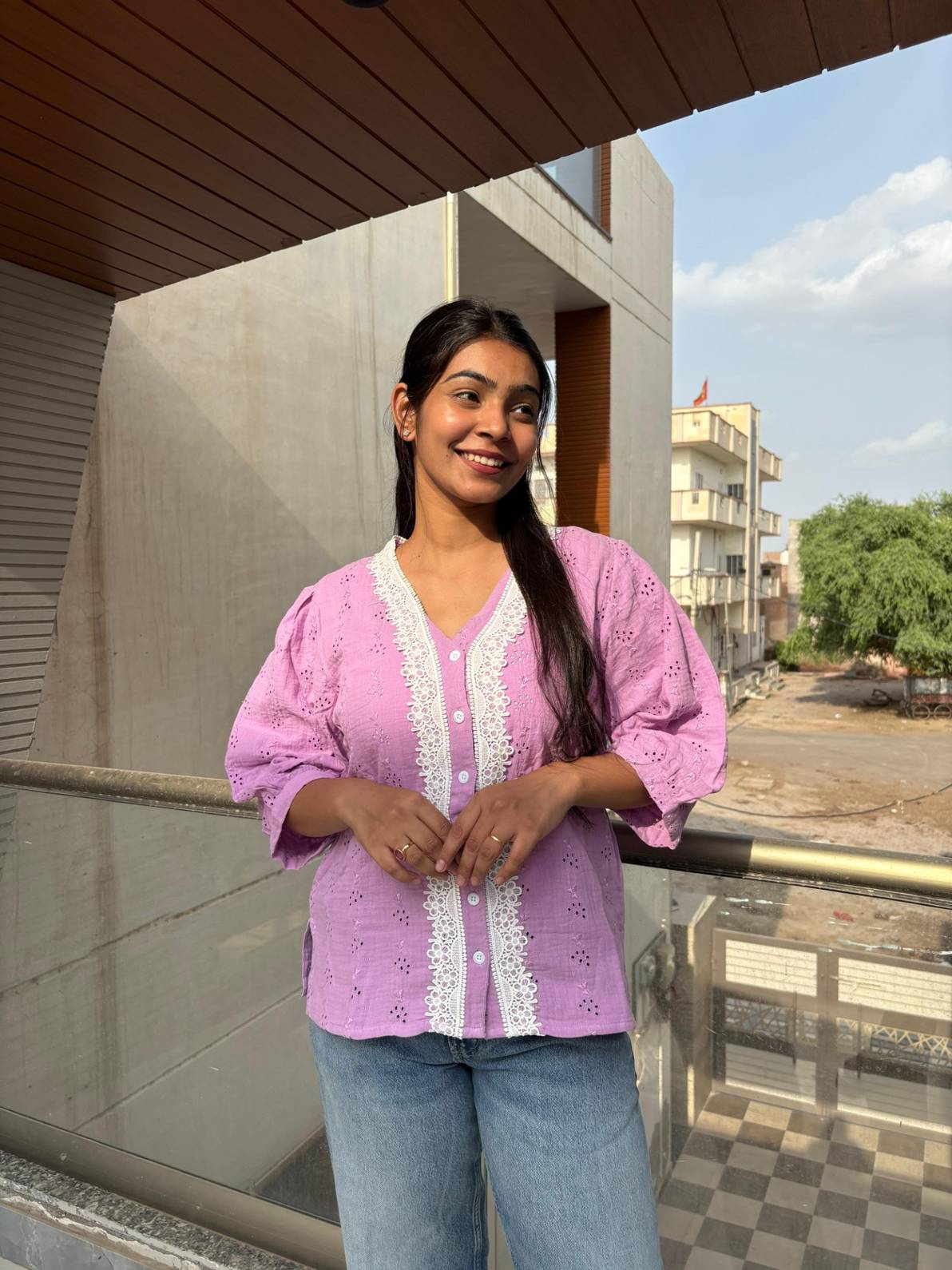 Cutwork puffsleeves Top