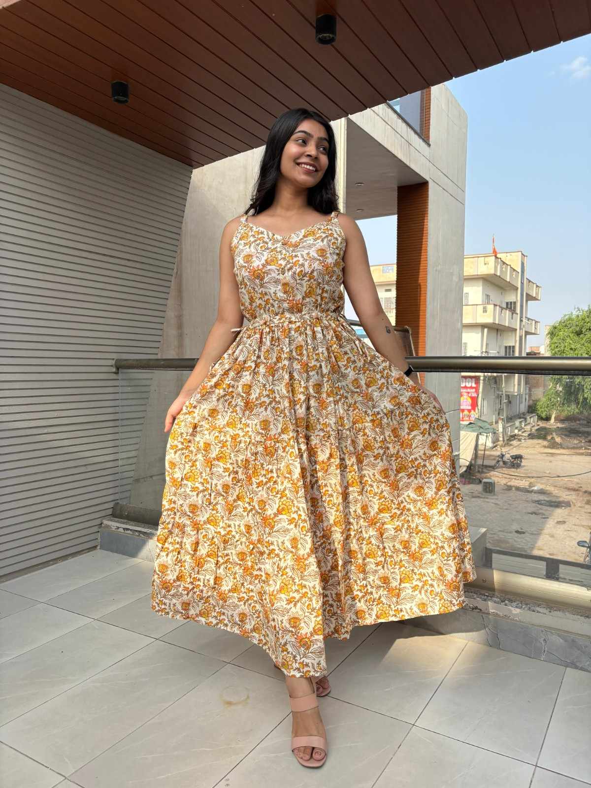 Cotton printed strap gown