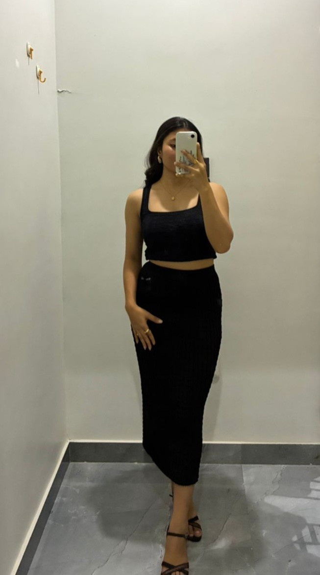 Knitted cami top skirt coordset